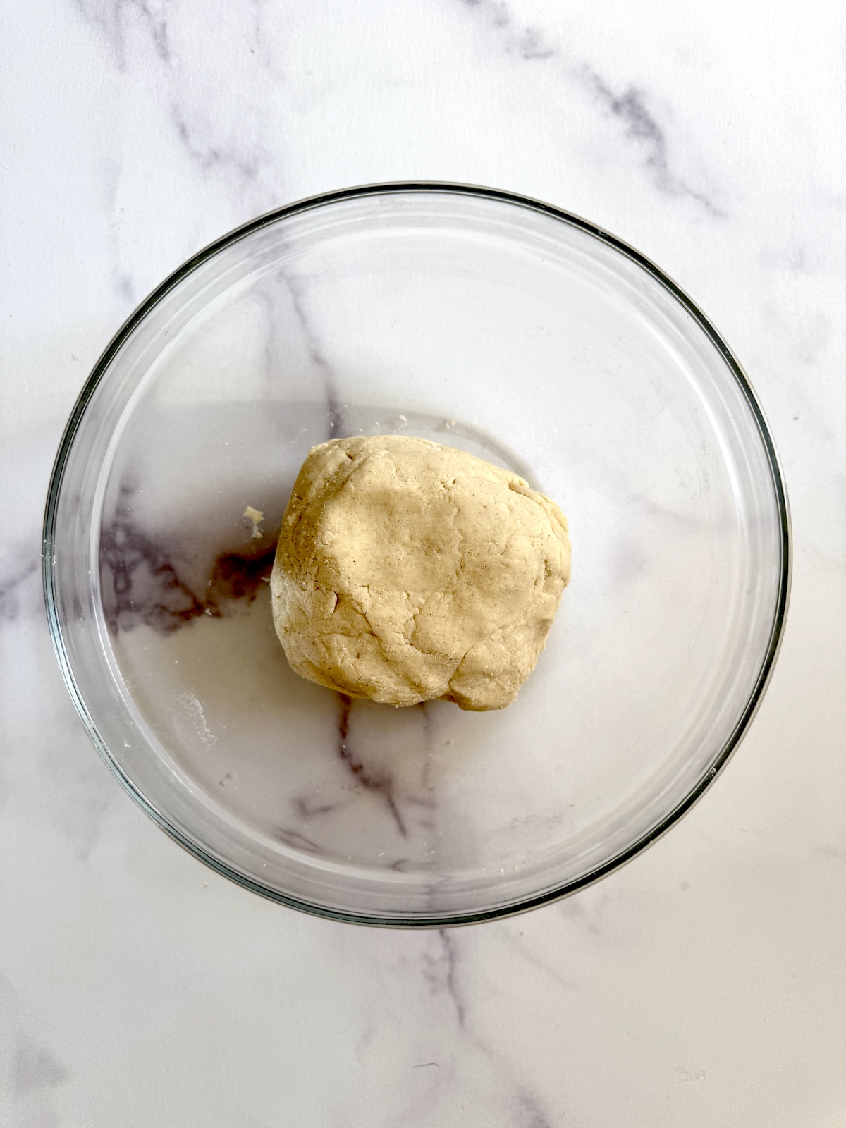 Pupusa dough in a bowl.