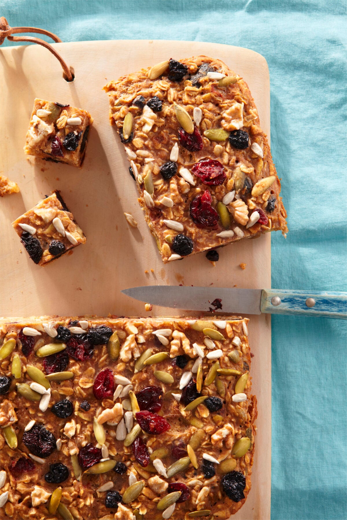 Oatmeal On The Go Bars from weelicious.com