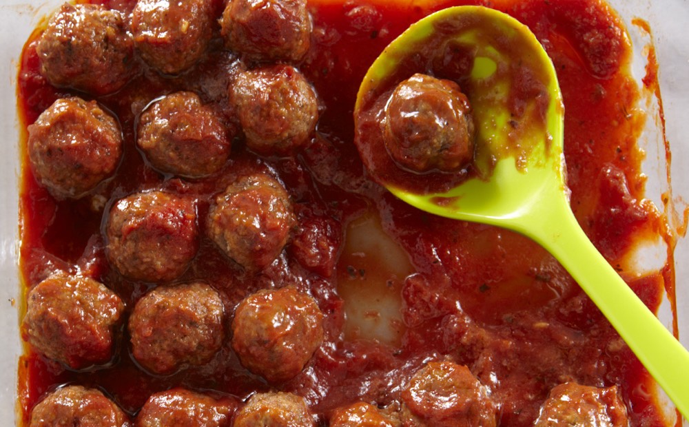 Pesto Turkey Meatballs from Weelicious