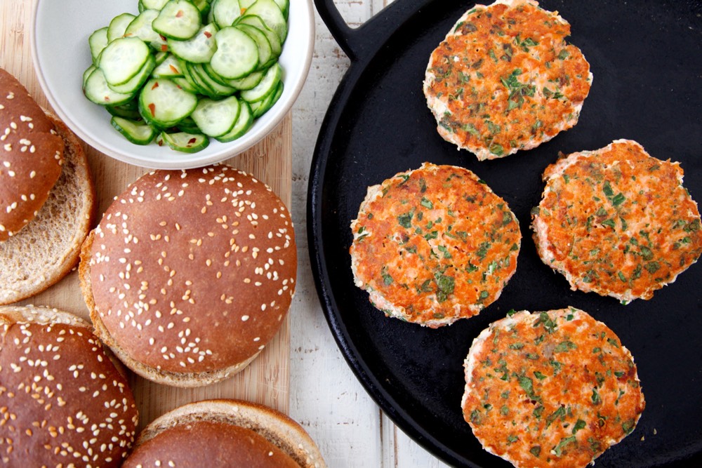 Family Favorite Salmon Burgers with Quick Pickled Cukes from weelicious.com