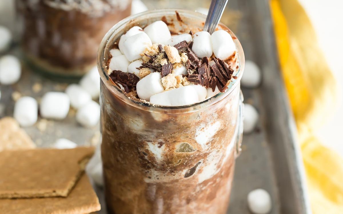 Microwave S'mores Mug Cakes from Weelicious.com