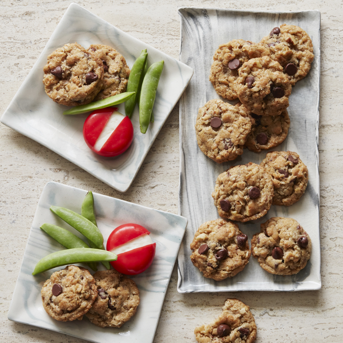 6 Easy and Filling Snacks for the Plane from Weelicious.com