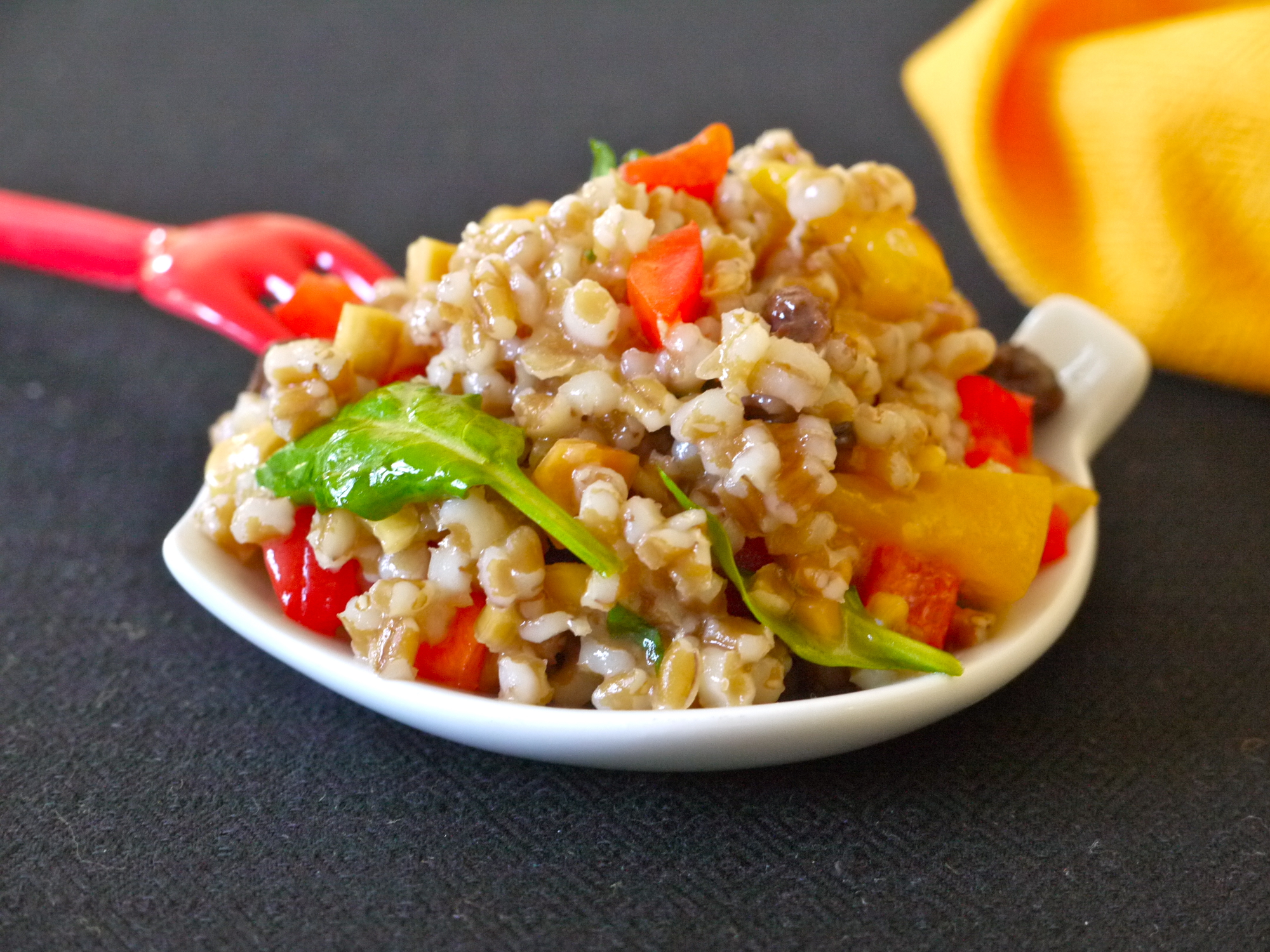 6 Easy and Filling Snacks for the Plane from Weelicious.com