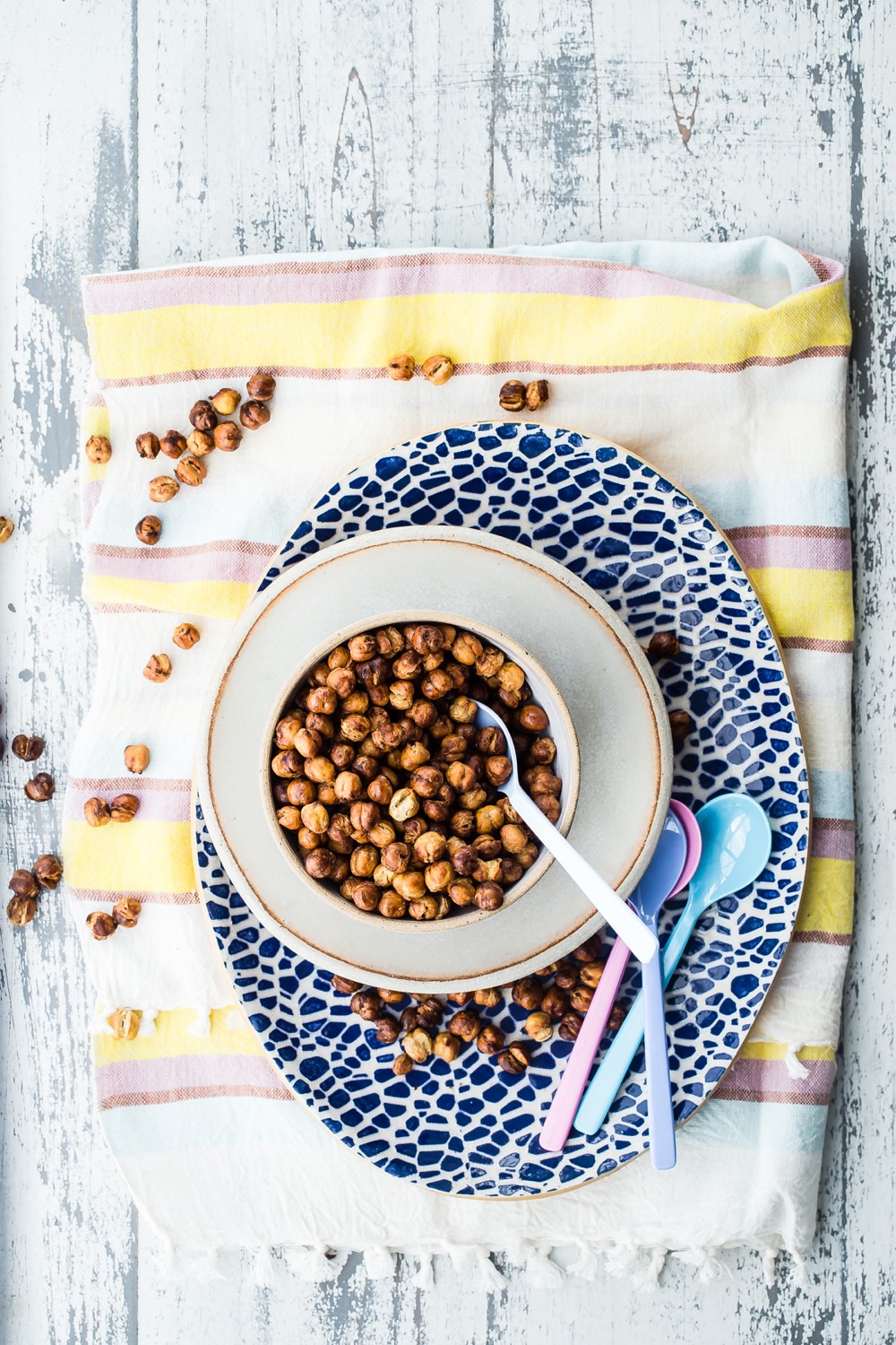 Air Fryer Crispy Chickpeas in serving bowl.