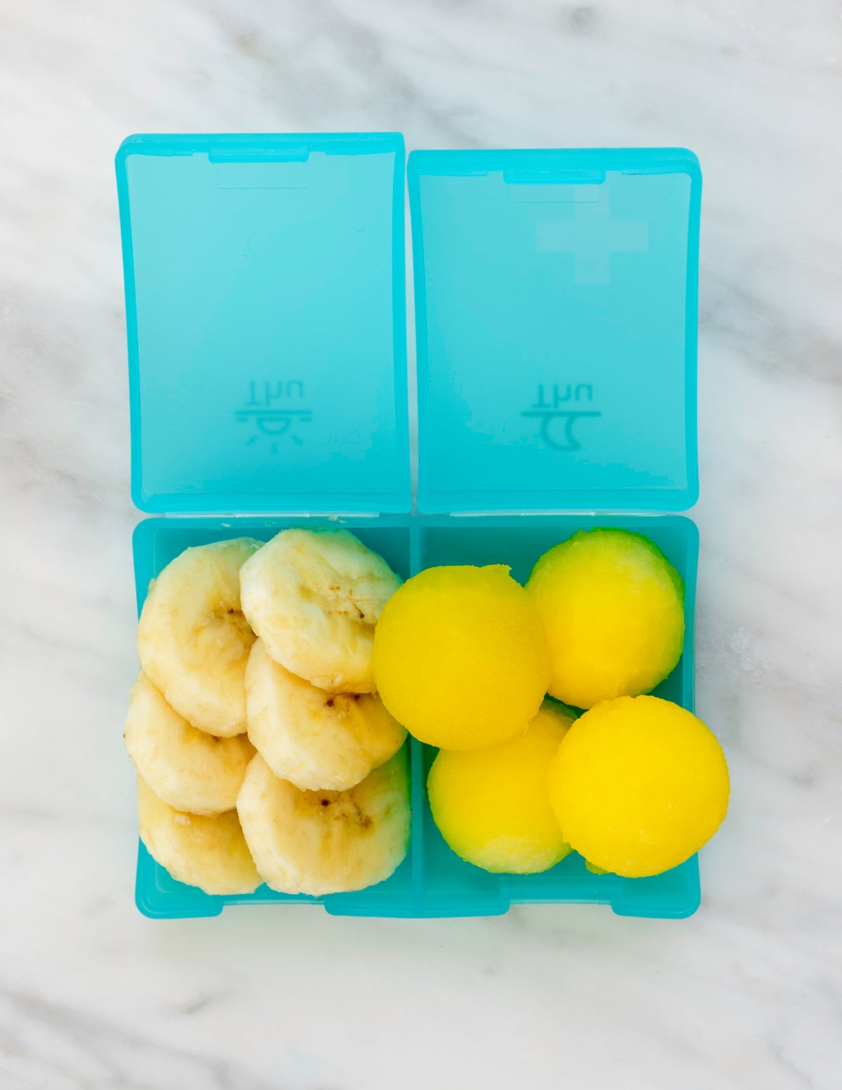 12 Essential Lunch Box Fruits from Weelicious.com
