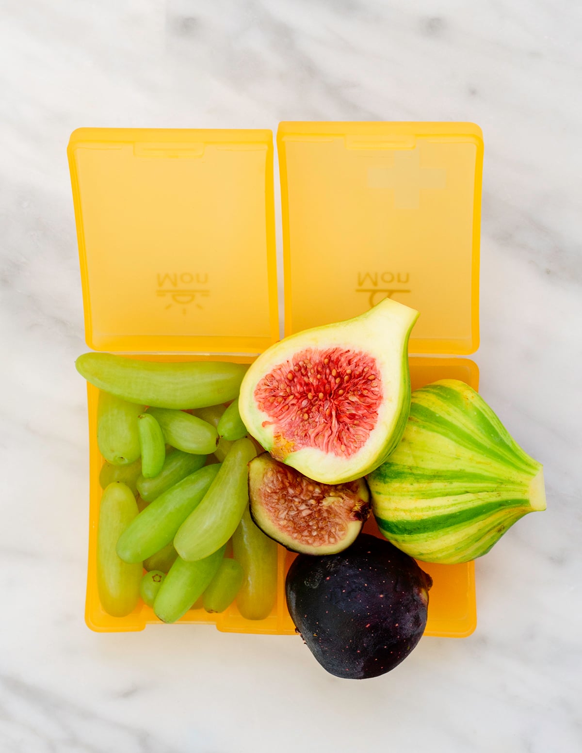12 Essential Lunch Box Fruits from Weelicious.com