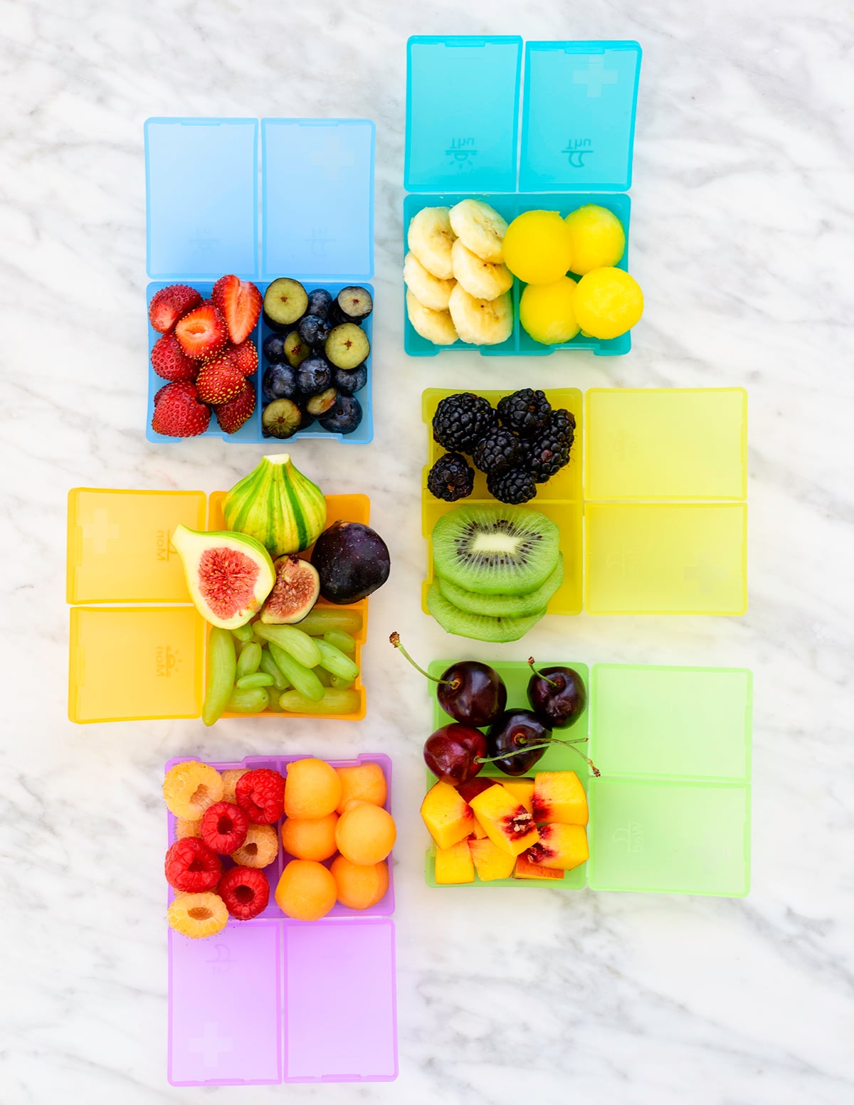 12 Essential Lunch Box Fruits from Weelicious.com