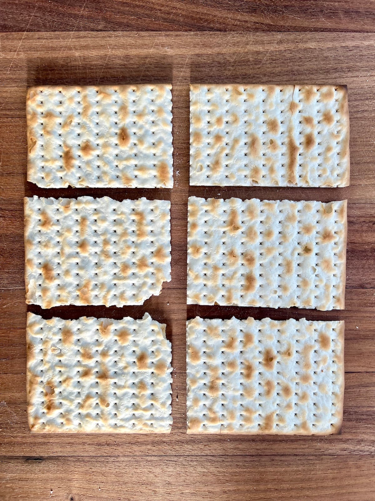 Matzah cut into 6 pieces.