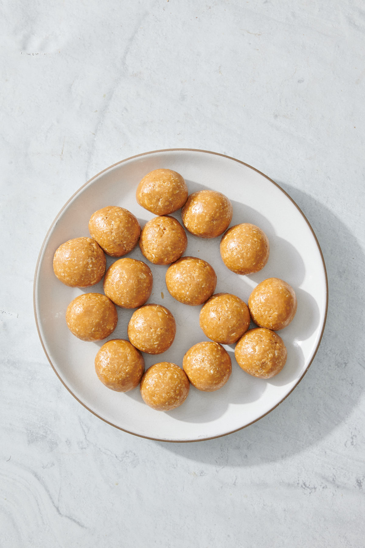 bite-sized peanut butter oatmeal balls