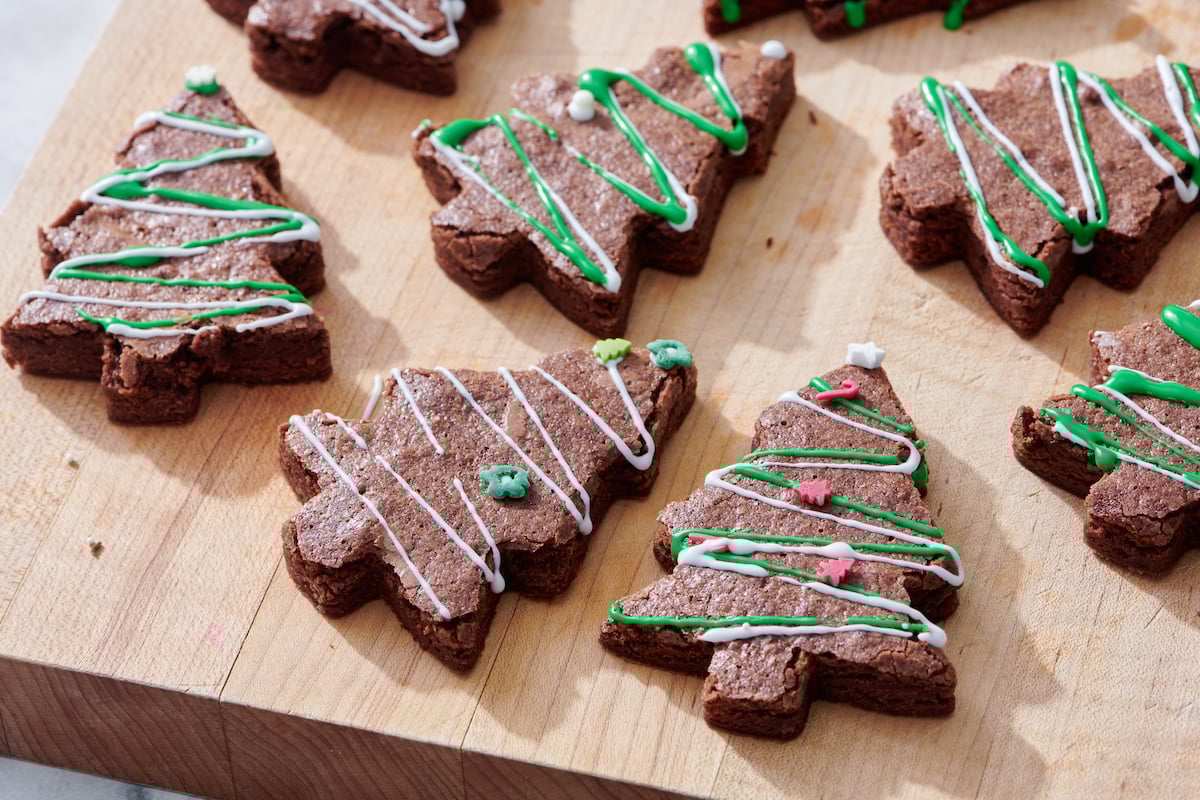 Decorated Christmas tree brownies.