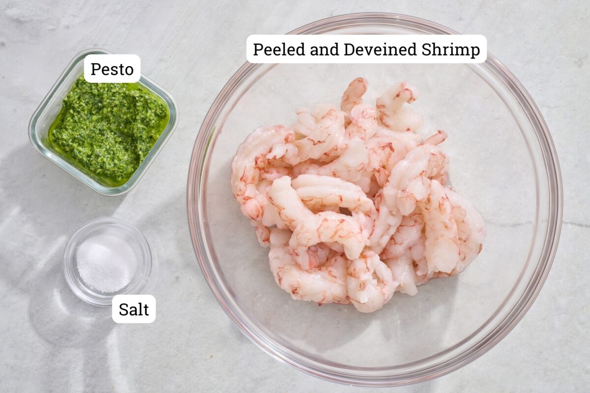 Pesto shrimp skewers ingredients.